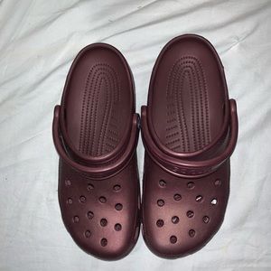 crocs